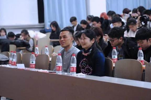 说明: 图片4 比赛现场